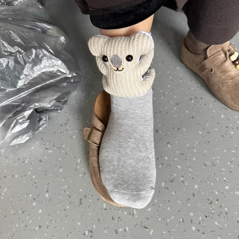 Flauschige Tiersocken, unisex, mit 3D-Motiv. Gemütliche, rutschfeste Plüsch-Hausschuhe für Zuhause.