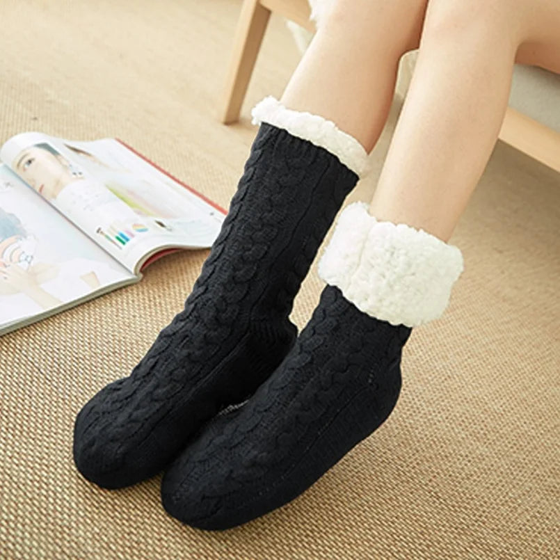 Flauschige, warme Damen Kuschelsocken für gemütliche Stunden zuhause; perfekt für den Winter.