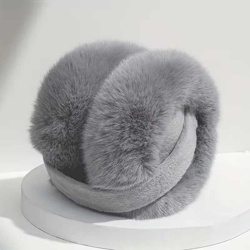 Stilvolle Winter Ohrenwärmer, flauschig und warm. Ideal für Spaziergang, Ski oder Pendeln in der Kälte.