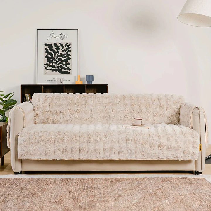 Gemütlicher Sofaschonbezug, wasserabweisend und flauschig, für mehr Lebensqualität.