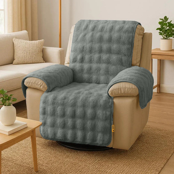 Haustierfreundlicher Sofabezug, flauschig und wasserdicht, ideal für aktive Haushalte.