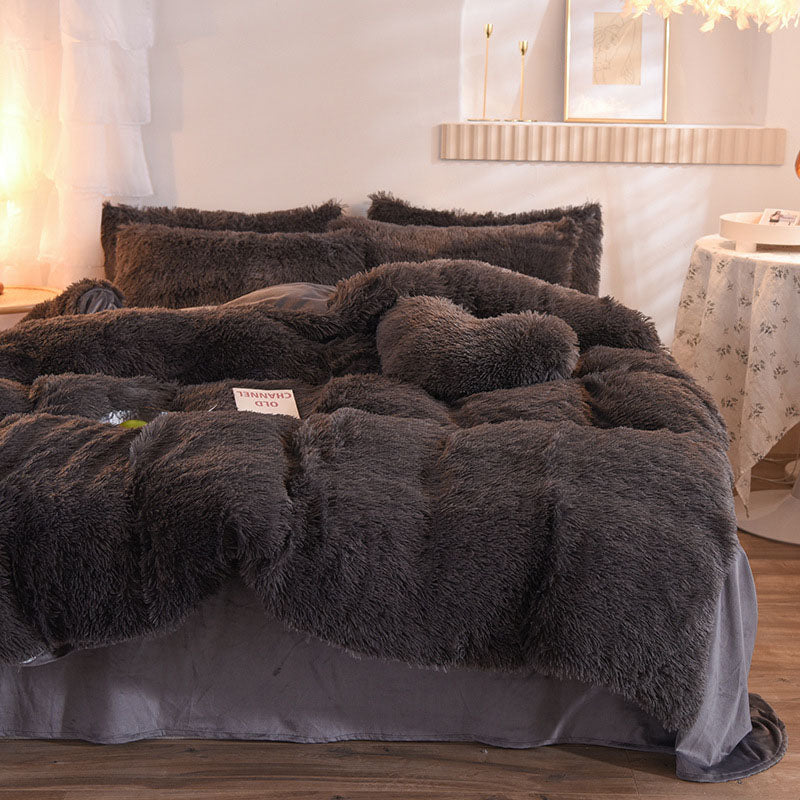 Kuschelbettwäsche-Set, 5-teilig, aus flauschigem Polyester für höchsten Schlafkomfort im Schlafzimmer.