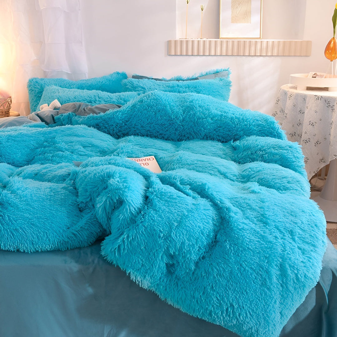 Langlebiges 5-teiliges Bettwäsche-Set aus pflegeleichtem Material. Flauschig, warm & stilvoll.