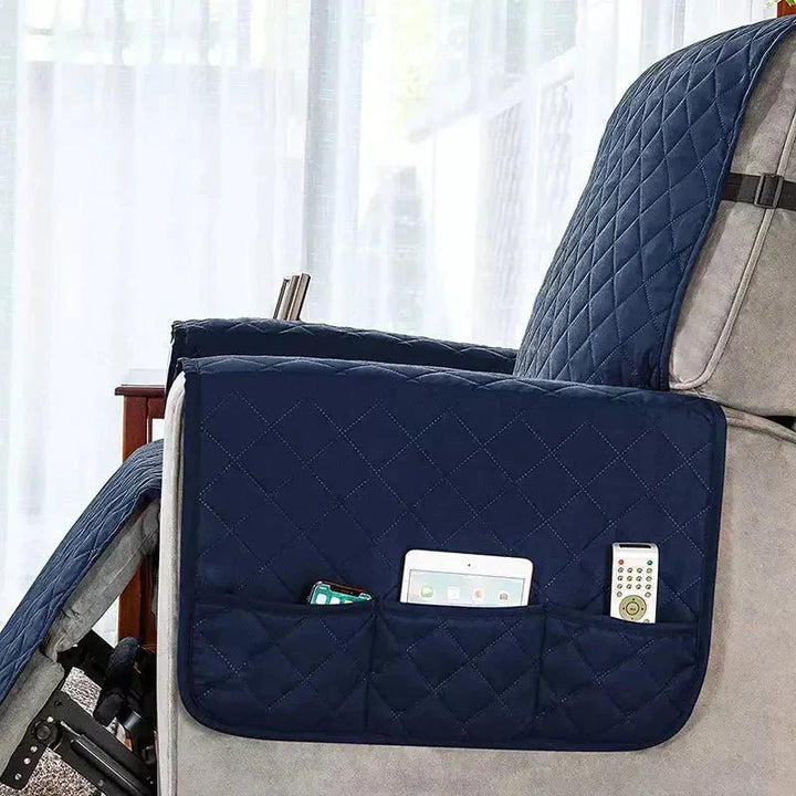 Waschbarer FlexCover Sesselbezug, universelle Größe, perfekt für Haushalte mit Kindern.