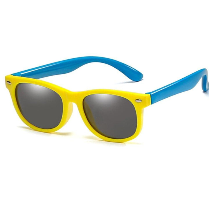 Langlebige Kindersonnenbrille mit UV-Schutz, flexibel anpassbar für aktive Kinder von 3 bis 8.