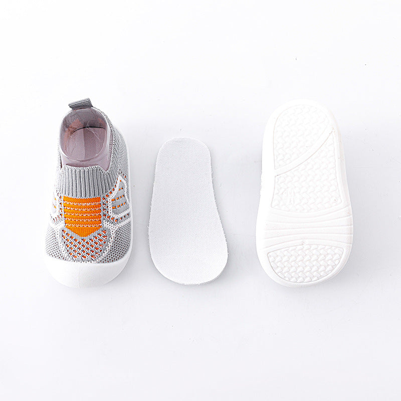 Flexible Lauflernschuhe mit rutschfester Sohle für sichere und natürliche erste Schritte von Babys.