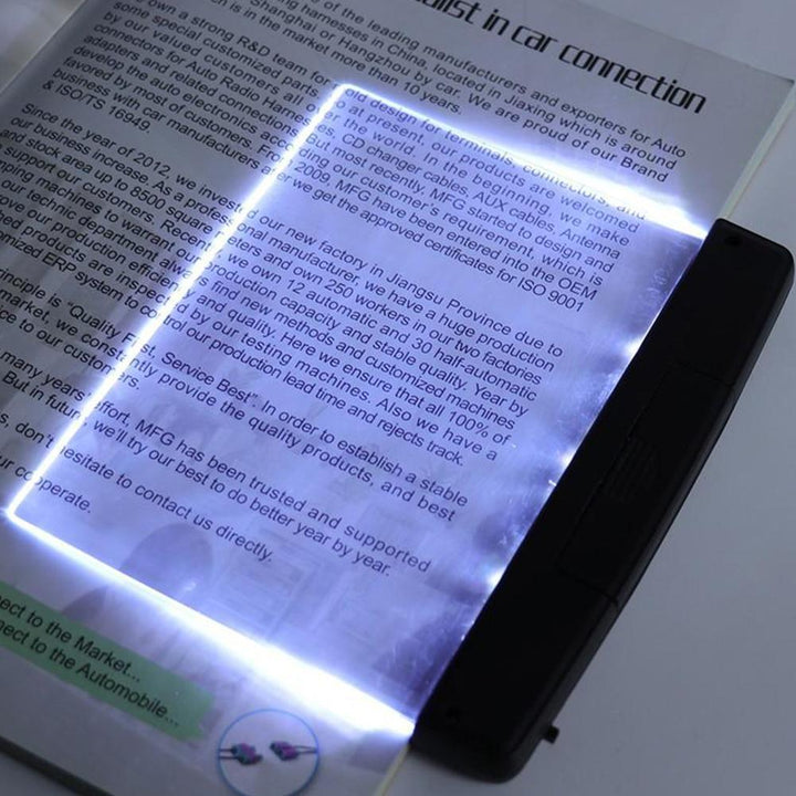 Multifunktionale LED Leselampe mit 3 Farbmodi & dimmbar; perfektes Buchlicht mit Augenschutz für jeden Raum.