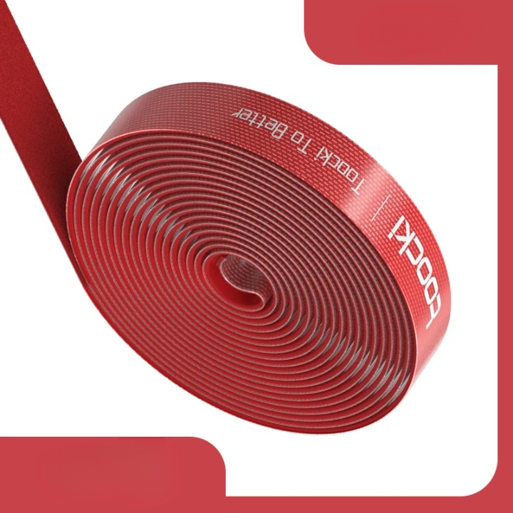 Wertvolles 2+1 GRATIS Angebot: FlexWrap Kabelrolle für umfassende Schreibtischorganisation.