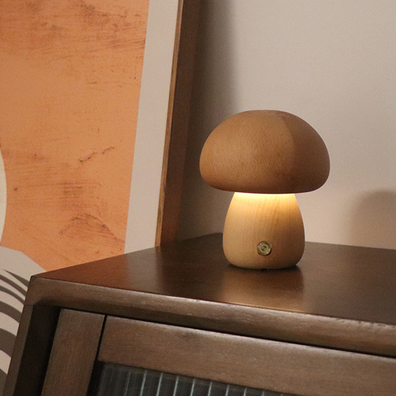 Magisches ForestGlow Nachtlicht: Nachhaltige Pilzlampe aus Holz mit dimmbarem LED Ambiente Licht.