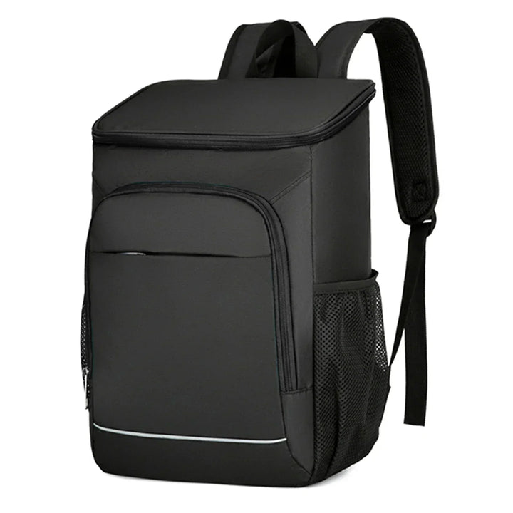 Detailansicht des auslaufsicheren FrostoPak 30L Kühlrucksacks mit viel Platz für Getränke, Essen & Kühlakkus.