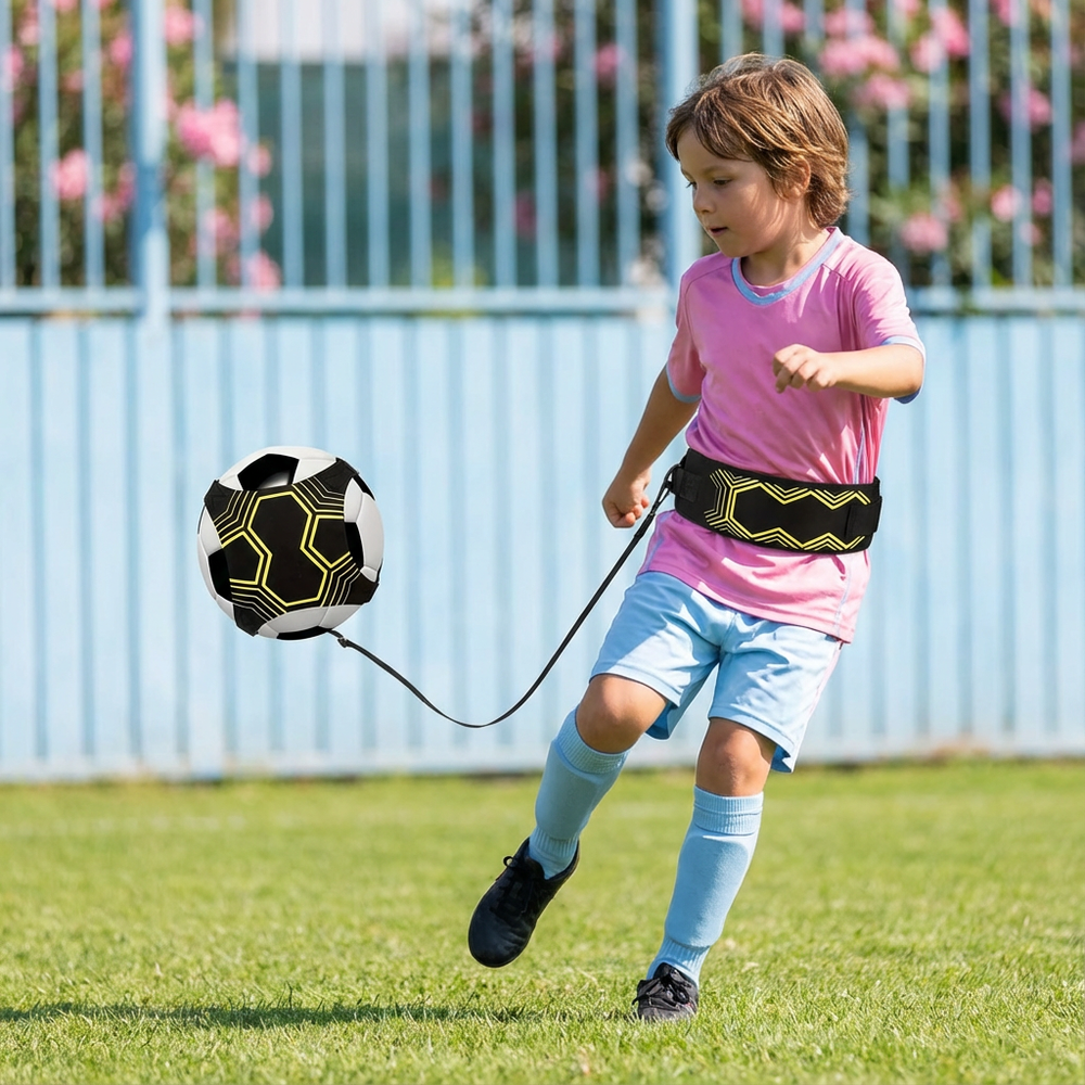Trainingshilfe zur Meisterung der Ballkontrolle. Verbessert die Fußballtechnik, Reaktion und Dribbling.