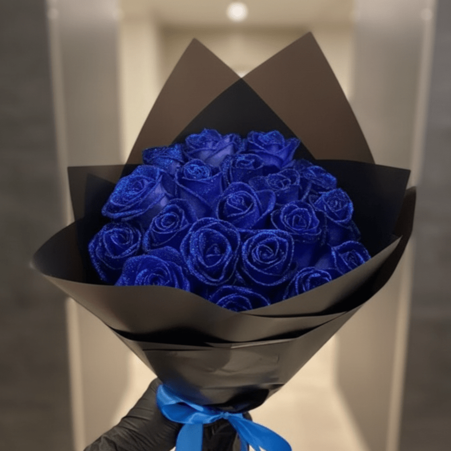 Einzigartiges Geschenk: Ewig funkelnde Glitzerrose in Glas, als Zeichen ewiger Liebe oder besondere Dekoration.