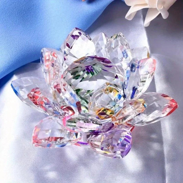 Spirituelle Lotus Kristallblume, fördert Glück & Harmonie, ideal als Feng Shui Wohnaccessoire.