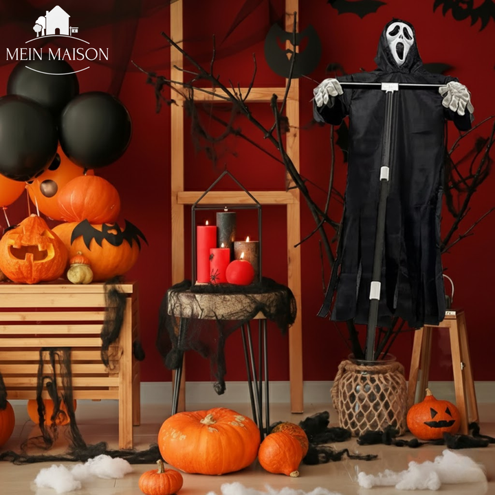 Lebensgroße 200 cm Horror Geist Figur als ultimativer Halloween Schocker für jede Gartenparty.