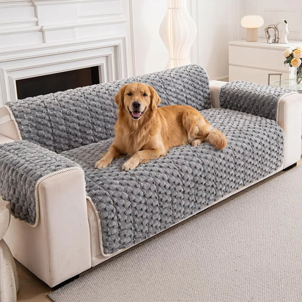 Fuzzy Bubble Plüsch Sofaschutz, rutschfeste Couchabdeckung für Ihr Wohnzimmer.