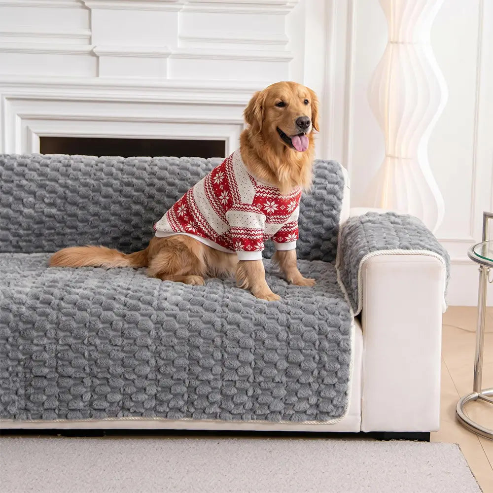 Luxuriöser Fuzzy Bubble Sofaschutz, blasenstrukturierter Plüsch, waschbarer Möbelschutz.