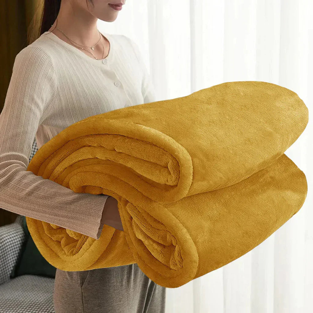 Flauschige Microplüsch Wohndecke, dicke & warme Ganzjahresdecke für gemütliche Entspannung.