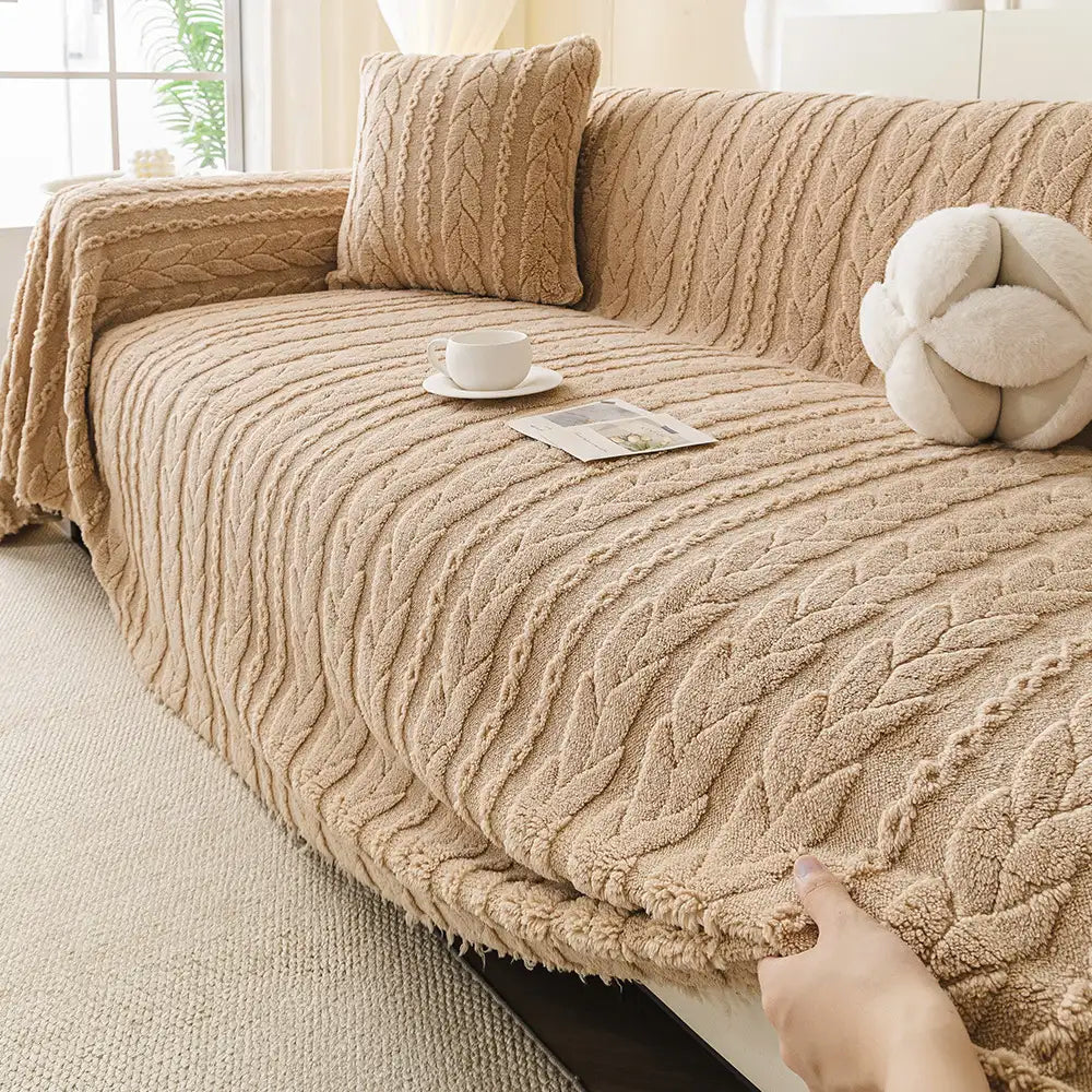 Pflegeleichter Fleece Überwurf, schützt Möbel und ist ideal für Haustierbesitzer im Wohnzimmer.