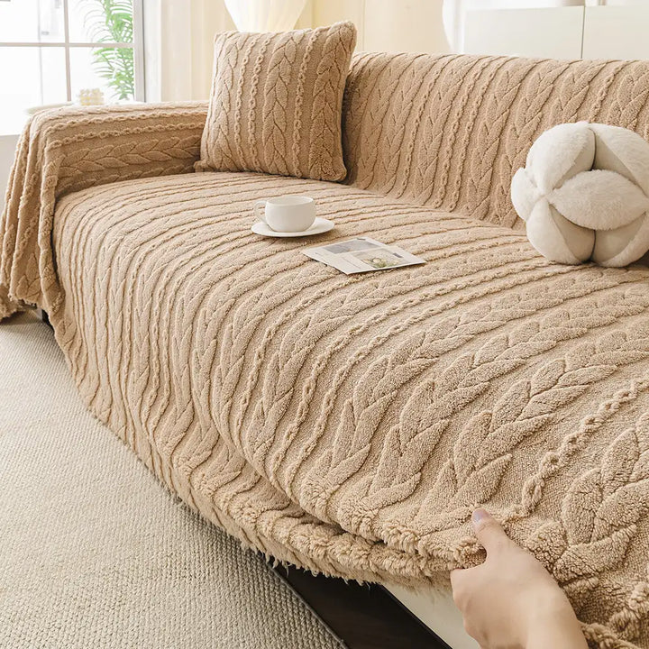 Pflegeleichter Fleece Überwurf, schützt Möbel und ist ideal für Haustierbesitzer im Wohnzimmer.