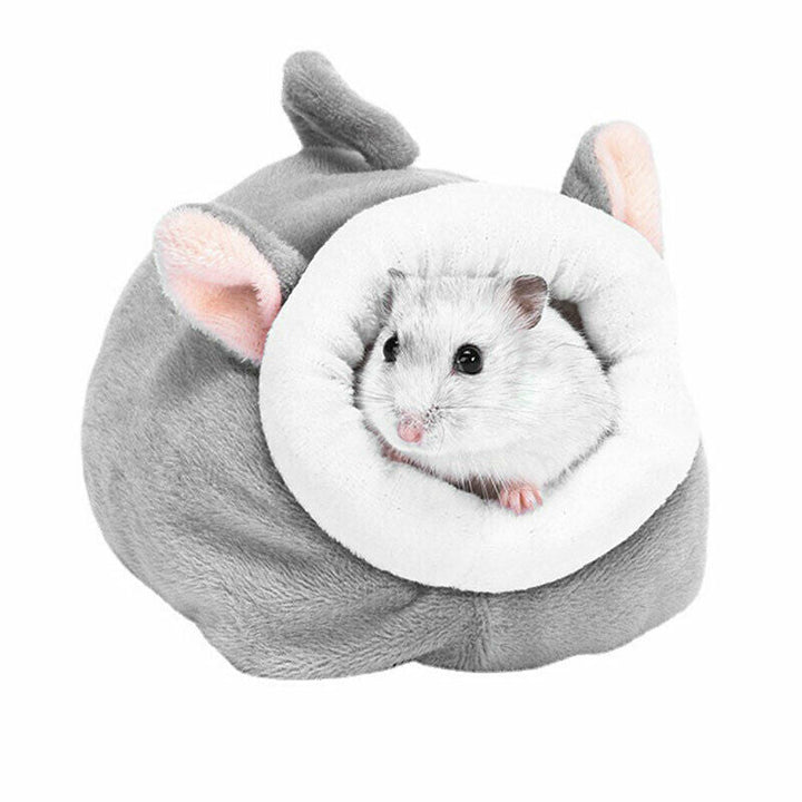 Gemütliches Hamsterhaus für Nager, weicher Schlafplatz in Rosa. Ideal für Komfort & Wärme.