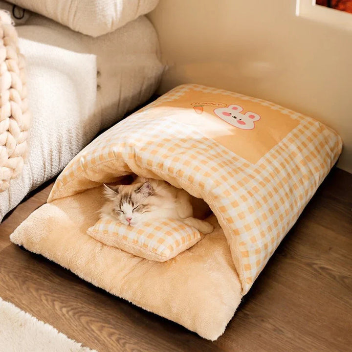 Waschbares Katzenbett als Schlafsack, gemütliche Plüsch-Katzenhöhle für Haustiere.