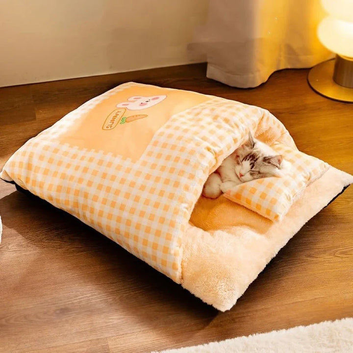 Stylisches Katzenhöhlen-Design als Schlafsack-Katzenbett, gemütlicher Rückzugsort für Haustiere.