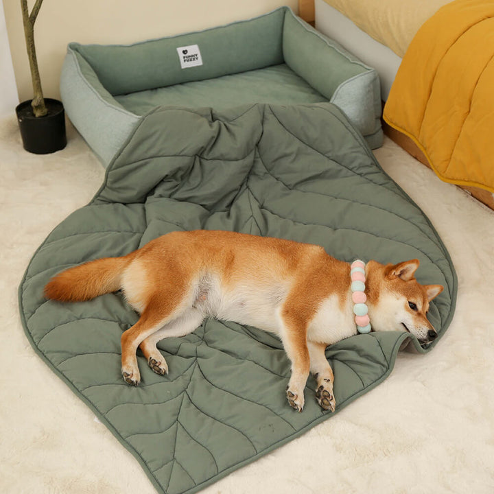 Weiches Outdoor Hundebett aus Baumwollsamt, bietet Geborgenheit im Garten oder auf Terrasse.