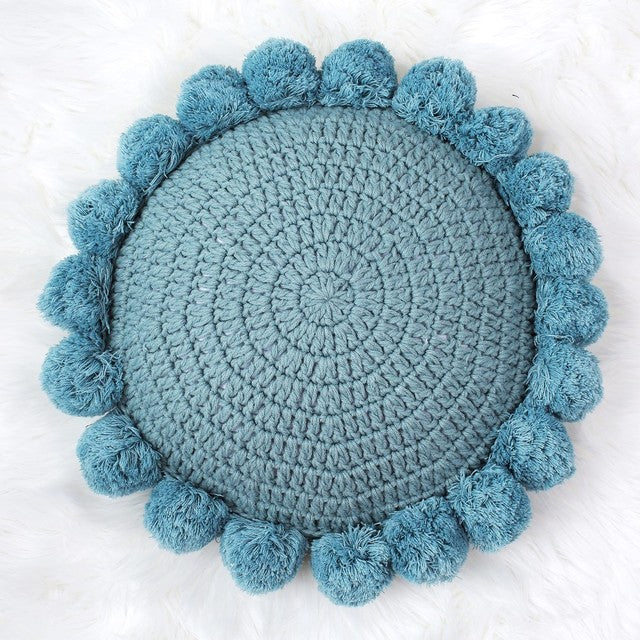 Gemütliches Strickkissen für Sofa. Perfekte Heimdekoration & weiches Kuschelkissen zum Entspannen.