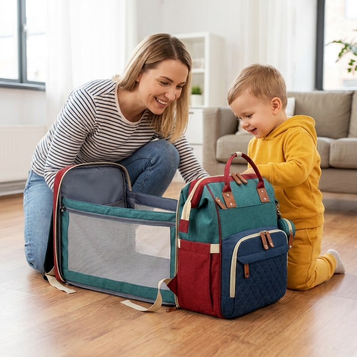 Innovativer Baby-Reiserucksack mit faltbarem Bett zum Wechseln und Schlafen unterwegs.