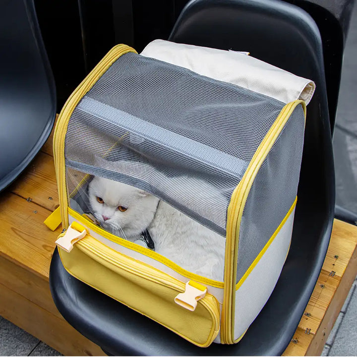 Vielseitiger Katzenrucksack für große Katzen oder mehrere Kätzchen. Geräumig und sicher für den Transport.