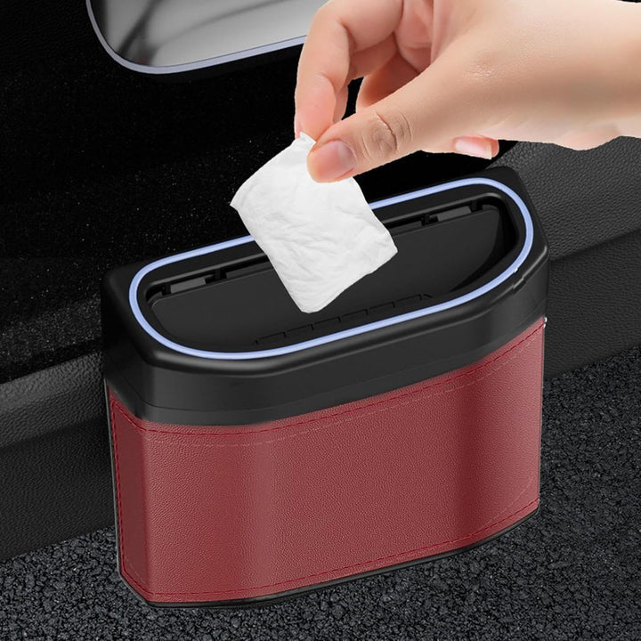 Moderner Auto-Mülleimer geruchsdicht mit innovativem Touch-Licht für eine hygienische Fahrt.
