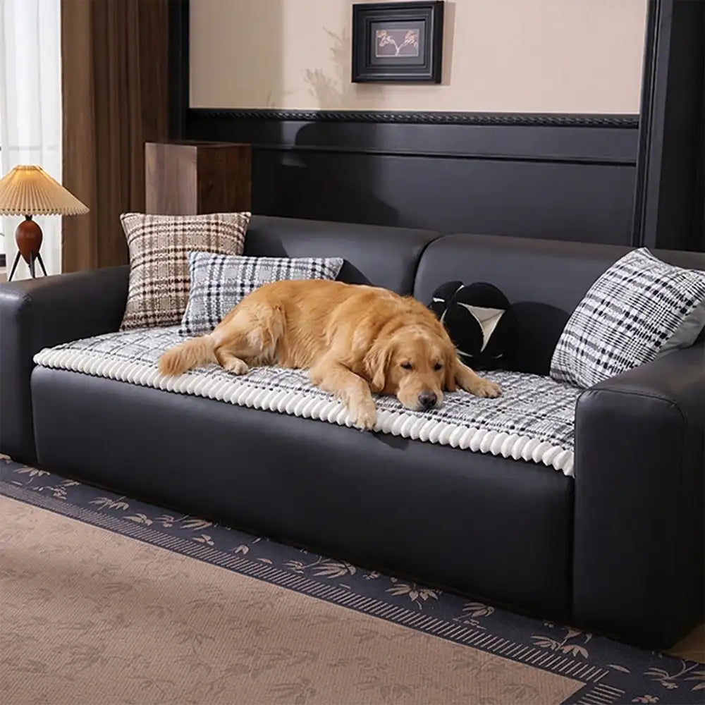 Moderner Couchbezug aus Cord, gestreiftes Design. Schützt Ihre Couch effektiv vor Kratzern & Flecken.
