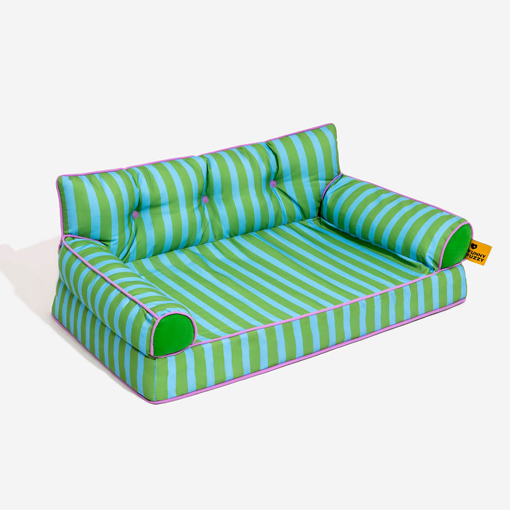 Wasserabweisendes Hundesofa, gestreift & faltbar. Ideal für den Einsatz drinnen und draußen.