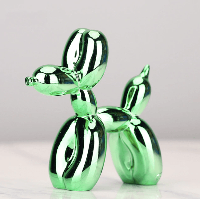 Abstrakte Ballonhund Skulptur in glänzendem Harz, perfekt für anspruchsvolle Wohnzimmer-Designs.