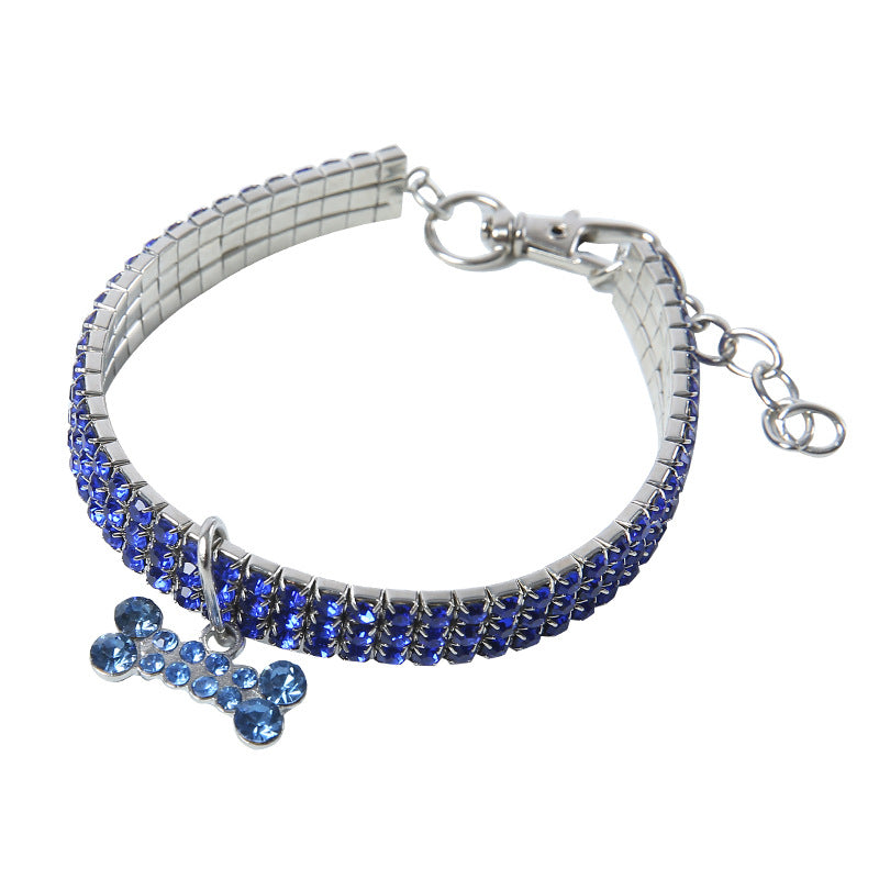 Glamouröses Welpenhalsband mit Strass für kleine Hunde & Katzen. Macht Ihr Haustier zum Star mit diesem funkelnden Accessoire.