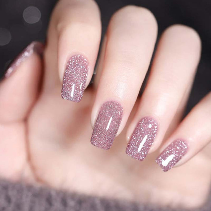 Salon-Look zuhause: Glitzer-Gellack für brillante, langlebige Nägel; UV/LED härtbar.