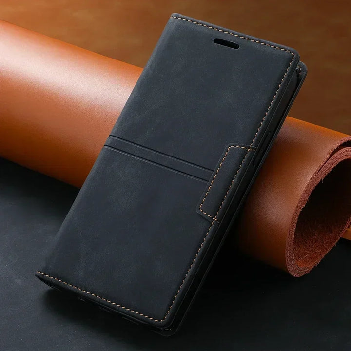 Praktische Google Pixel Lederhülle mit Kartenfächern; dieses Wallet Case organisiert Ihre Essentials sicher.