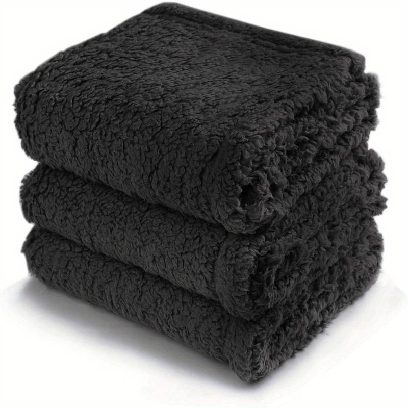 Premium Kuschelfleece Hundedecke, cremefarben, für Welpen & kleine Hunde; warm & pflegeleicht.