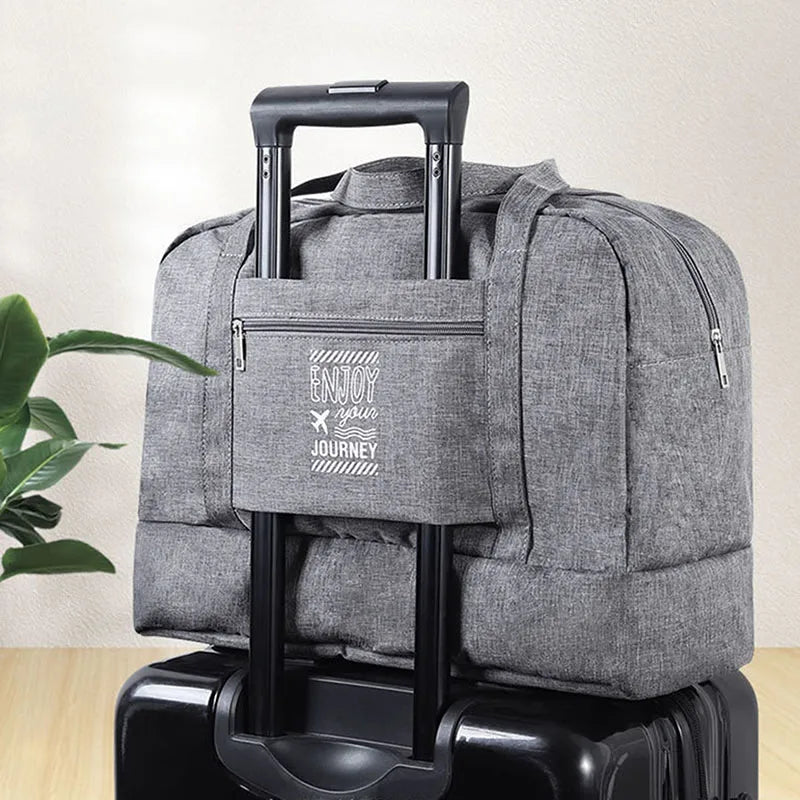 Große faltbare Reisetasche für Damen, ideal als Wochenendtasche & Handgepäck. Leicht & vielseitig.