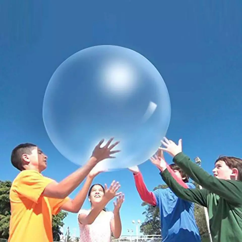 Großer aufblasbarer Outdoor Bubble-Ball für Kinder und Erwachsene; robustes Strand- & Gartenspielzeug für aktiven Familienspaß.