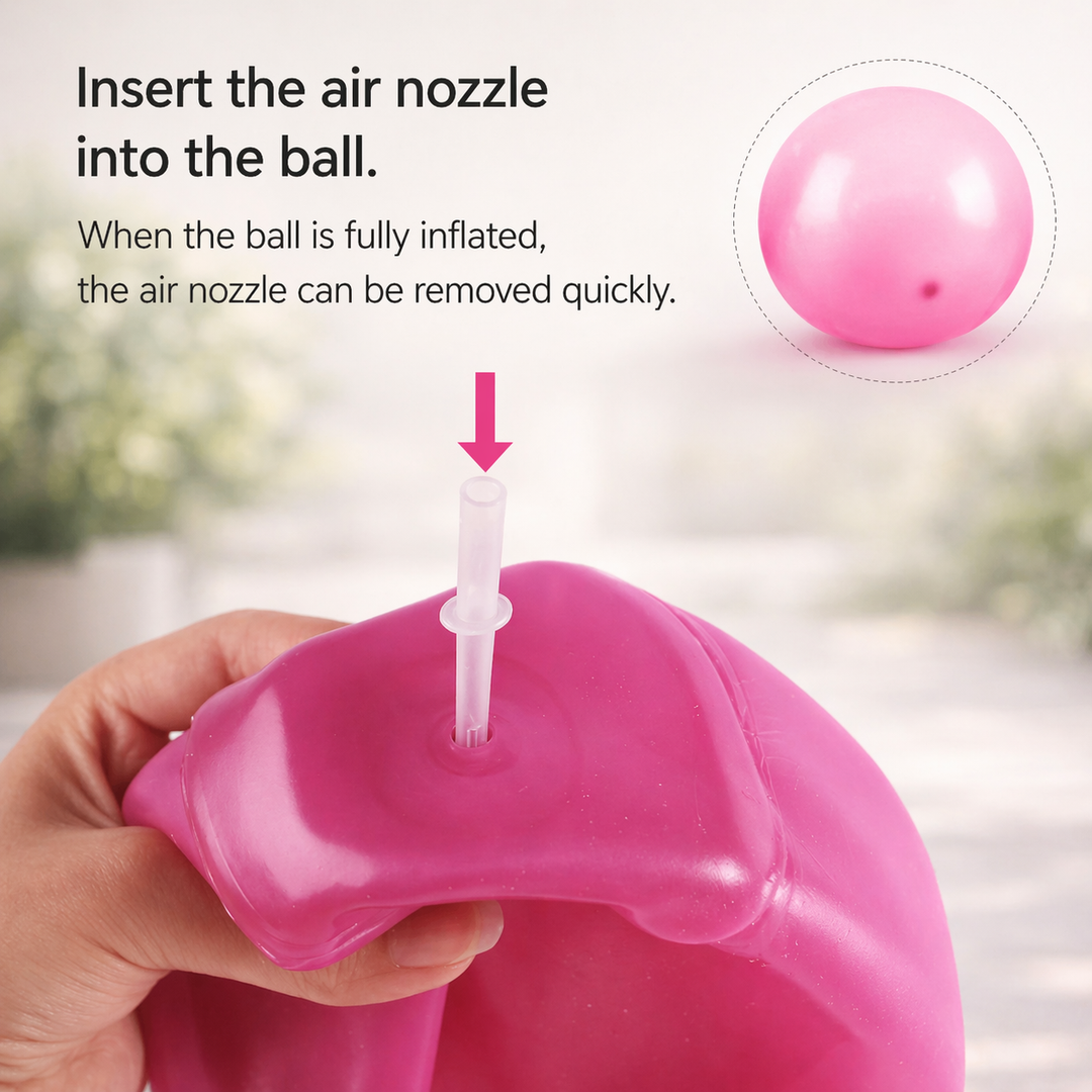 Kinder spielen mit reißfestem aufblasbaren Gummiball; ideal für Outdoor-Spaß im Garten oder am Strand.