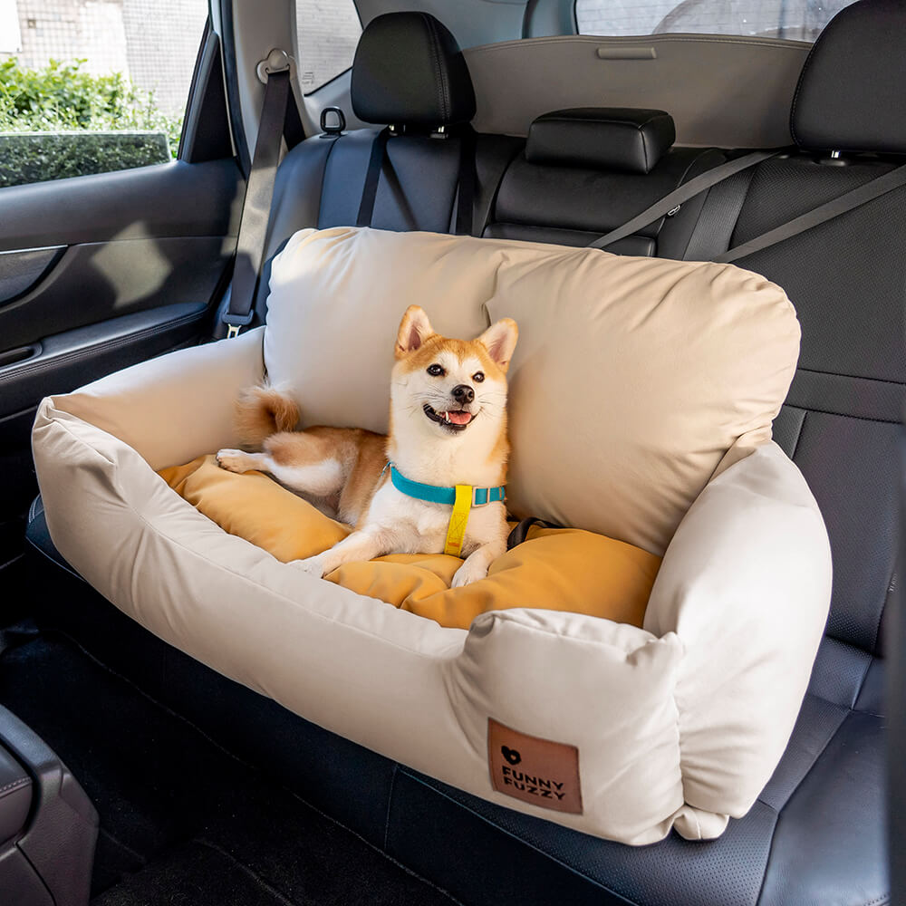 Robuster Hundeautositz für maximale Tiersicherheit im Auto. Mit Gurten & weicher Polsterung.