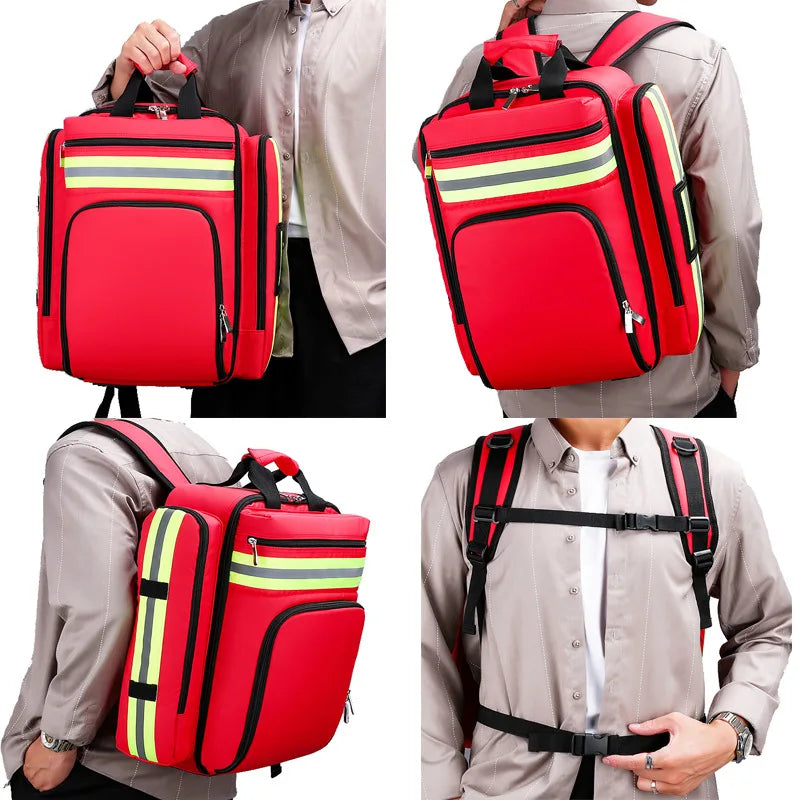 Robuster Rettungsrucksack, wasserabweisend, mit reflektierenden Elementen für bessere Sichtbarkeit.