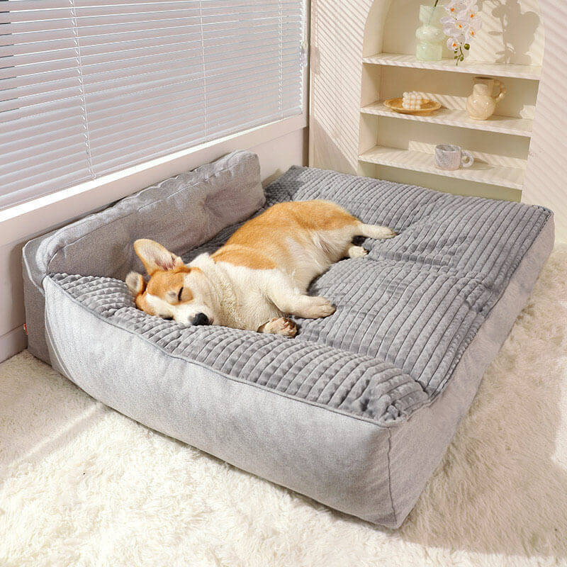 Komfortables Katzenbett im Eckdesign, weicher Schlafplatz für Ihr Haustier.