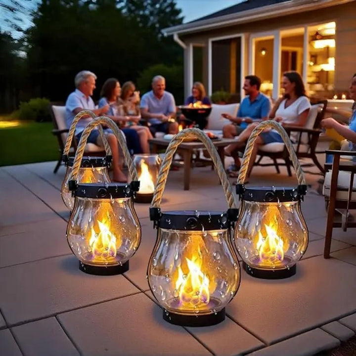 Moderne LED Gartenleuchte mit simulierter Flamme, ideal als Hängelaterne für Außenbereich & Terrasse Deko.