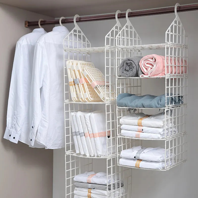 Faltbarer Kleiderschrank-Organizer mit mehreren Fächern für optimale Schrankordnung.