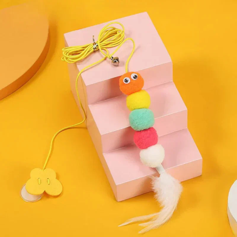 Attraktives hängendes Katzenspielzeug, animiert Stubentiger zum Fangspiel und fördert den natürlichen Jagdinstinkt.