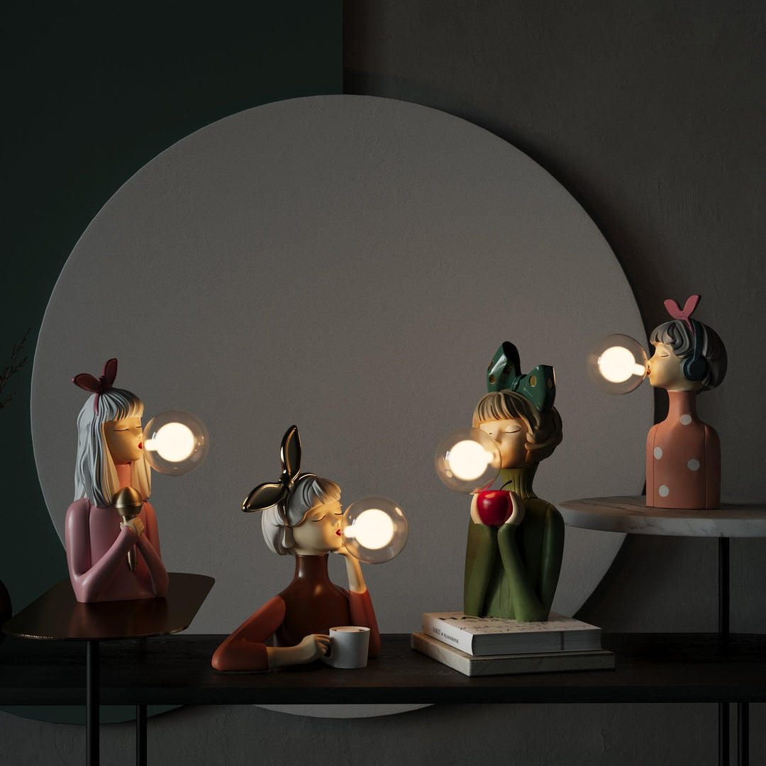 Handgefertigte Designer-Tischlampe CraftGlow aus Glas & Kunstharz, perfekte Beleuchtung für Ihr Zuhause.