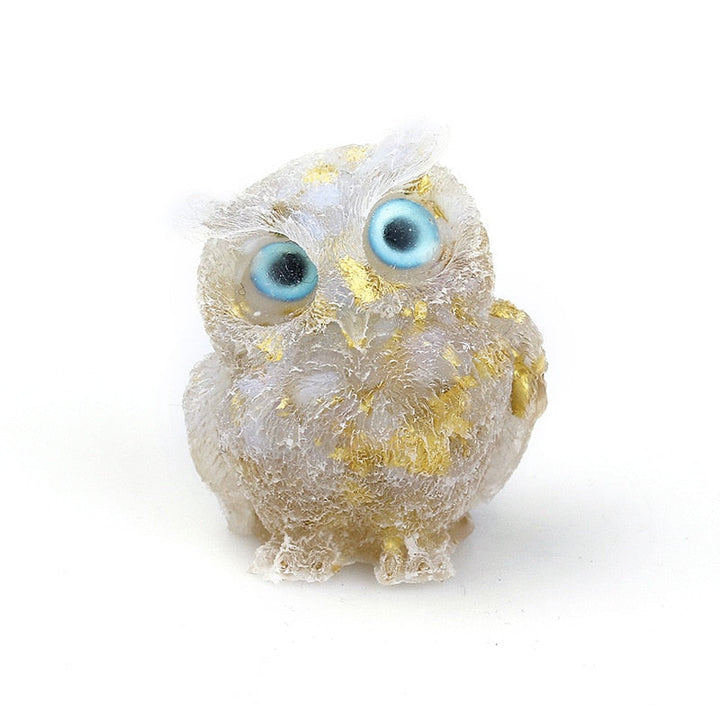 Meisterhaft gefertigte Eulenfigur aus Naturkristall, eine wertvolle Bereicherung für Ihr Heim.
