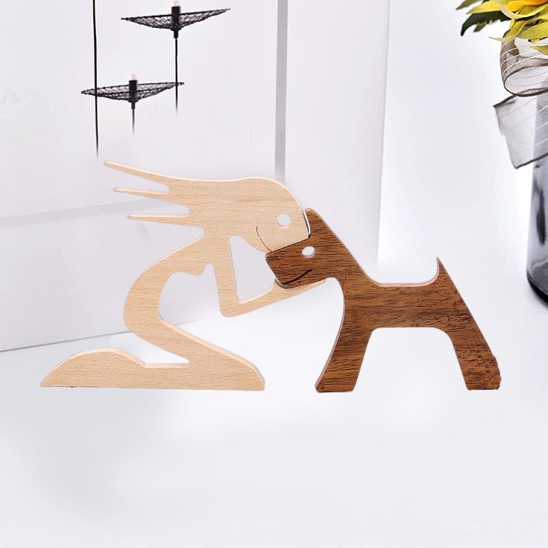 Charmante Holzskulptur: Eine handgemachte Tierfigur, ideal als Geschenk für Tierliebhaber.